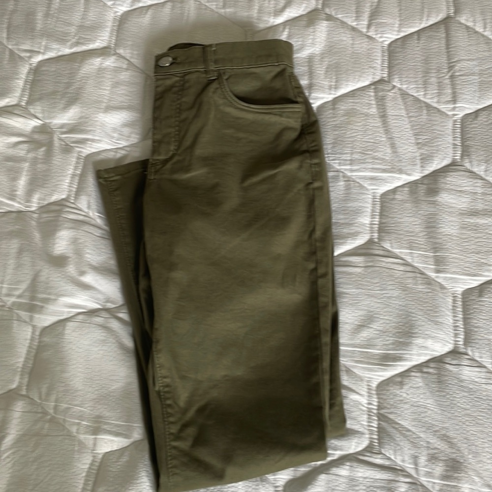 NWOT.. Loft pant in petite